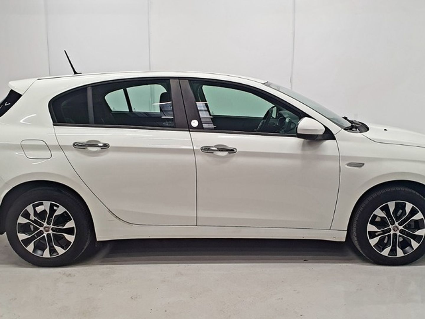 Fiat Tipo 1.3 Multijet Mirror 70 kW (95 CV)
