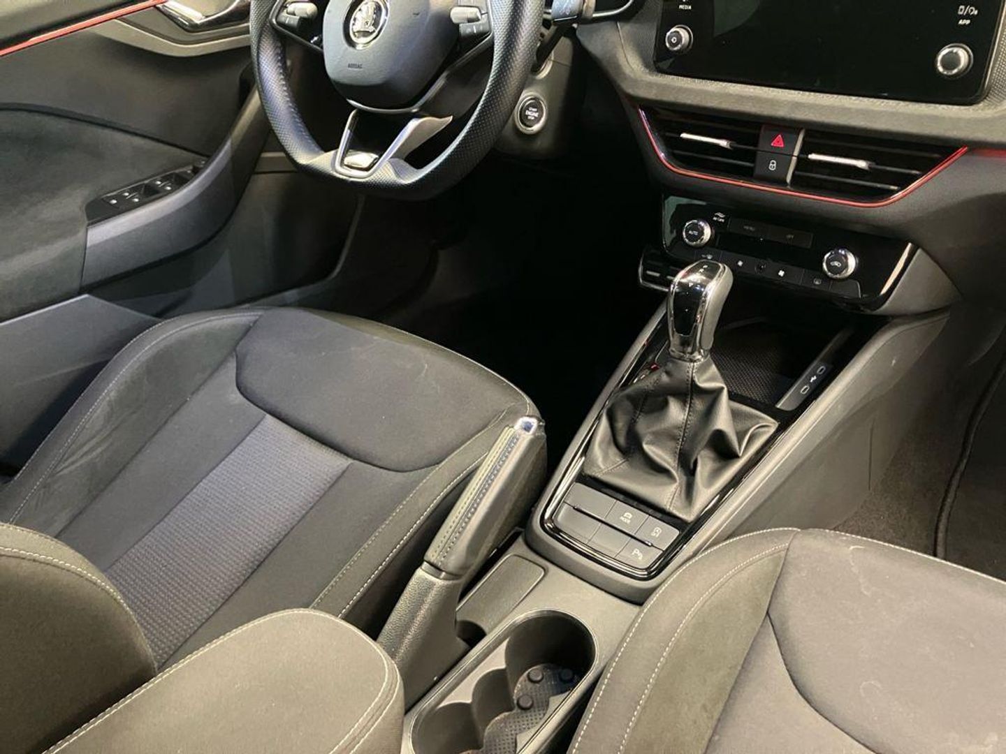 Skoda Scala Design 1.0 TSI DSG 85 kW (115 CV)