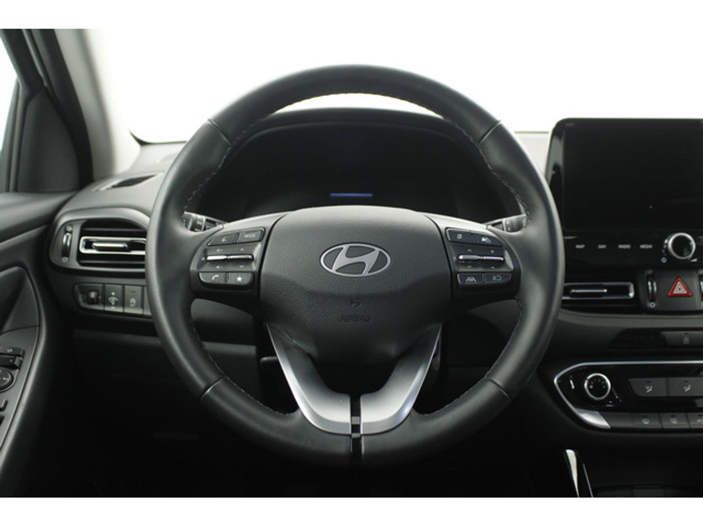 Hyundai i30 1.0 TGDI 48V Klass 74 kW (100 CV)