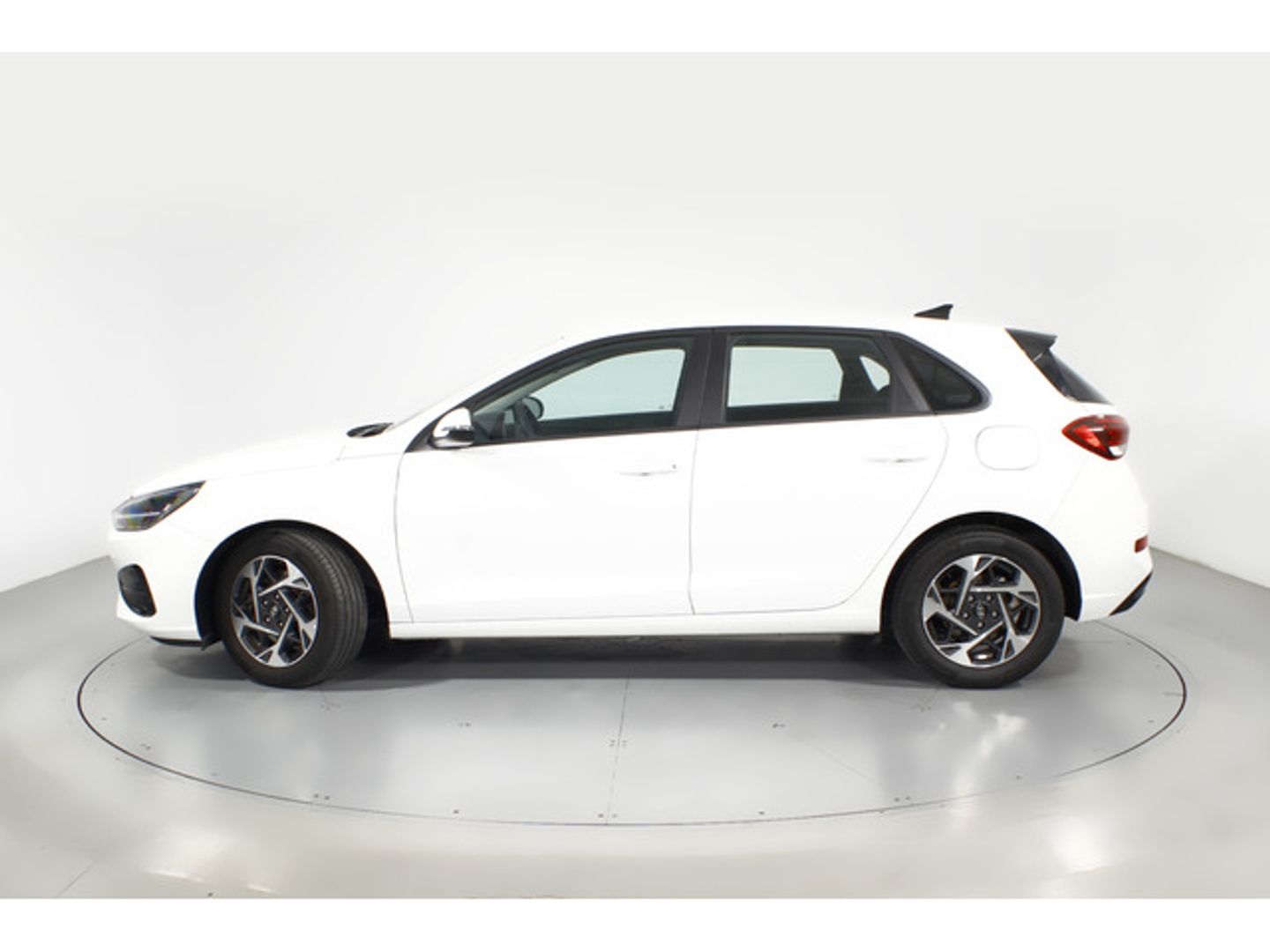 Hyundai i30 1.0 TGDI 48V Klass 74 kW (100 CV)
