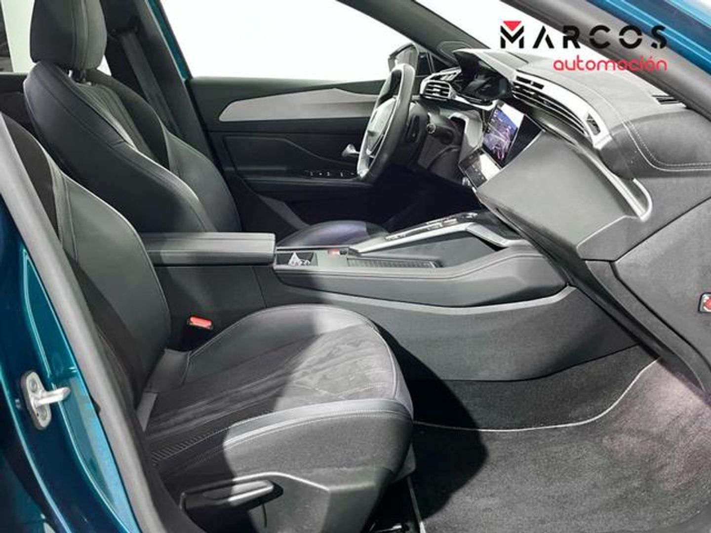 Peugeot 408 GT Puretech EAT8 96 kW (130 CV)
