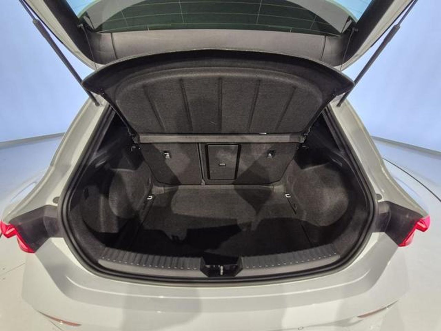CUPRA León 1.5 eTSI DSG 110 kW (150 CV)