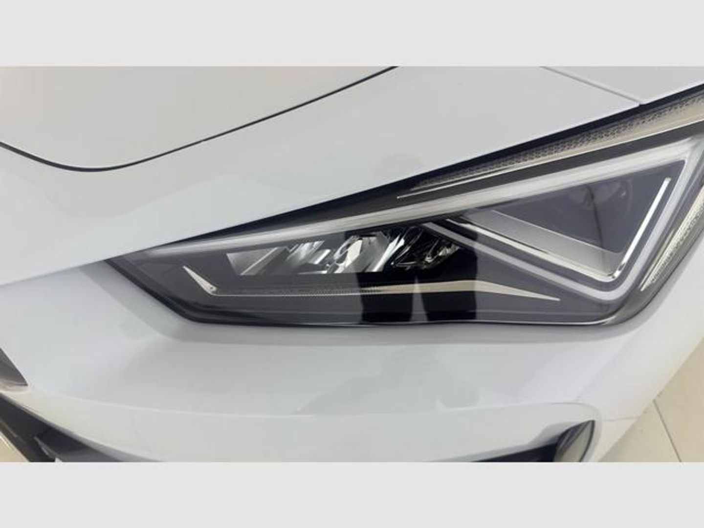CUPRA León 1.5 eTSI DSG 110 kW (150 CV)