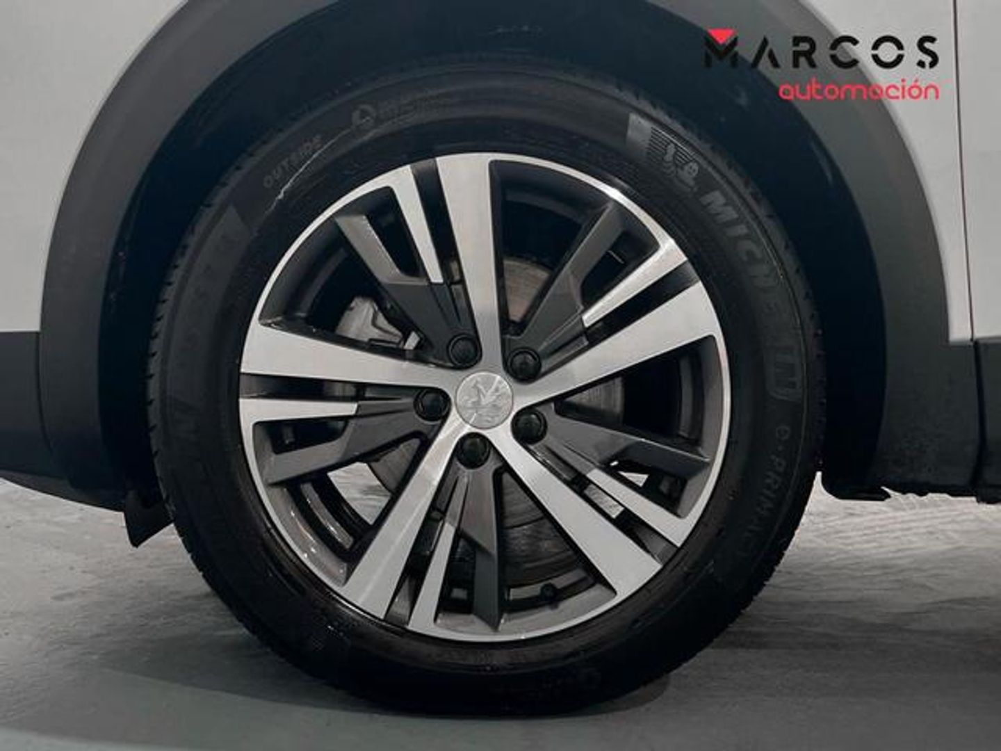 Peugeot 3008 Hybrid 136 Allure Pack eDCS6 100 kW (136 CV)