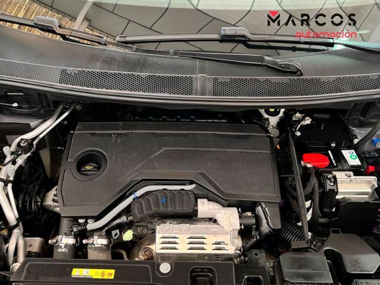 Peugeot 5008 Hybrid 1.2 Active Pack eDCS6 100 kW (136 CV)