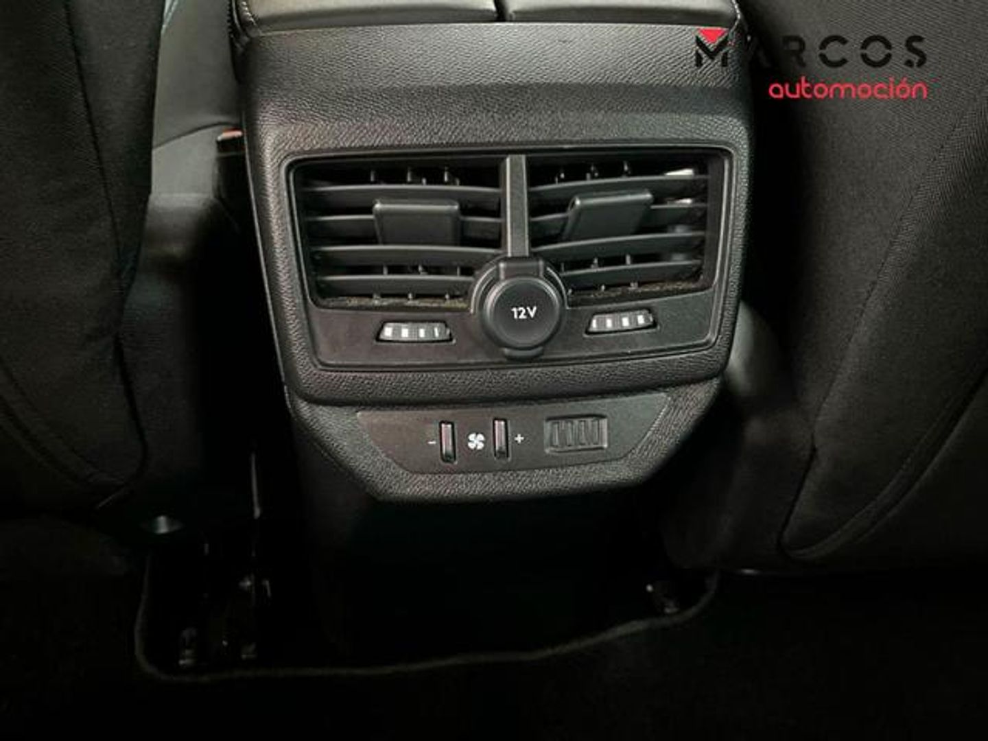 Peugeot 5008 Hybrid 1.2 Active Pack eDCS6 100 kW (136 CV)