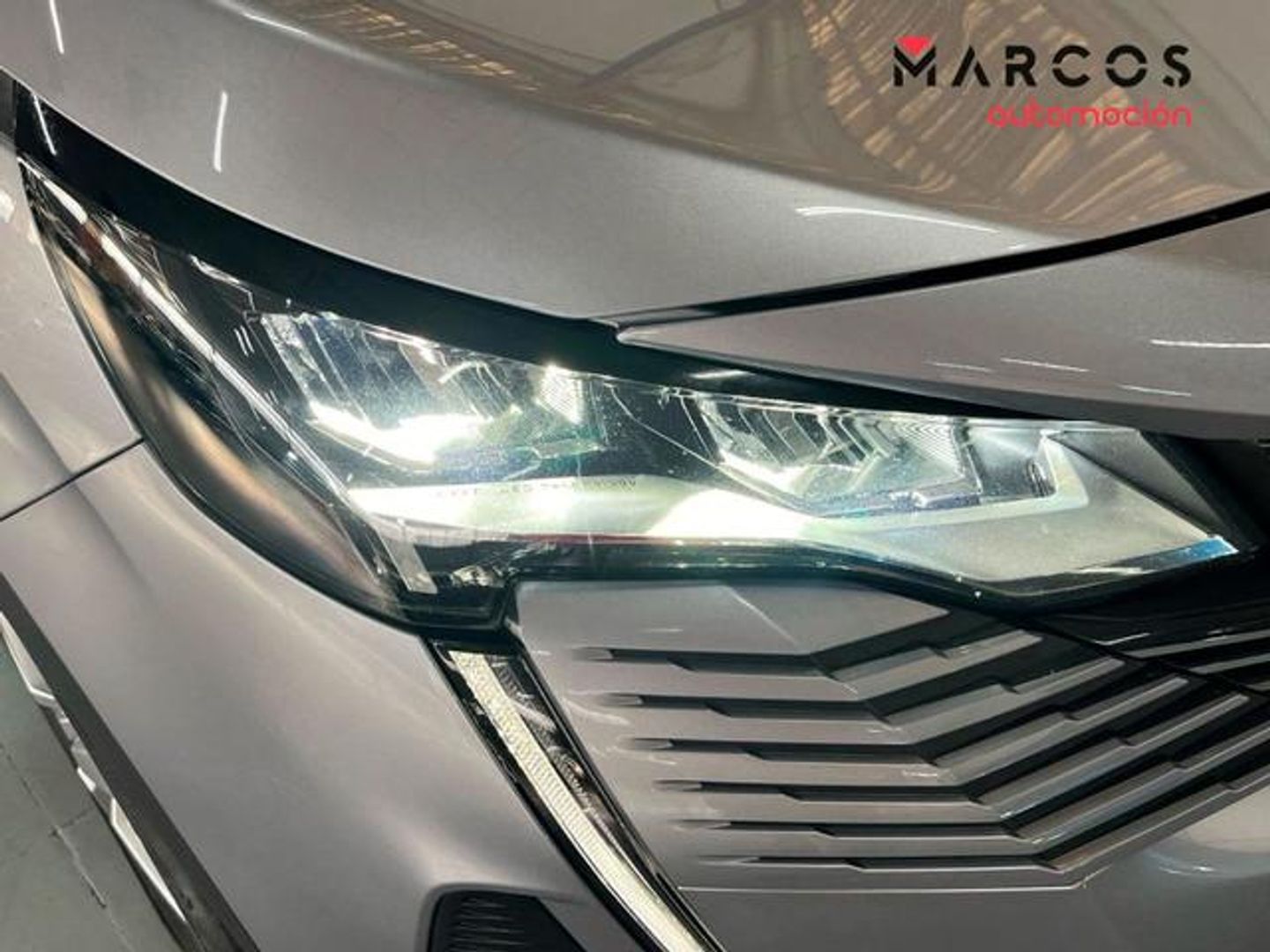 Peugeot 5008 Hybrid 1.2 Active Pack eDCS6 100 kW (136 CV)