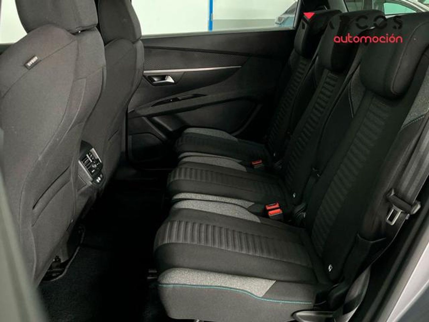Peugeot 5008 Hybrid 1.2 Active Pack eDCS6 100 kW (136 CV)