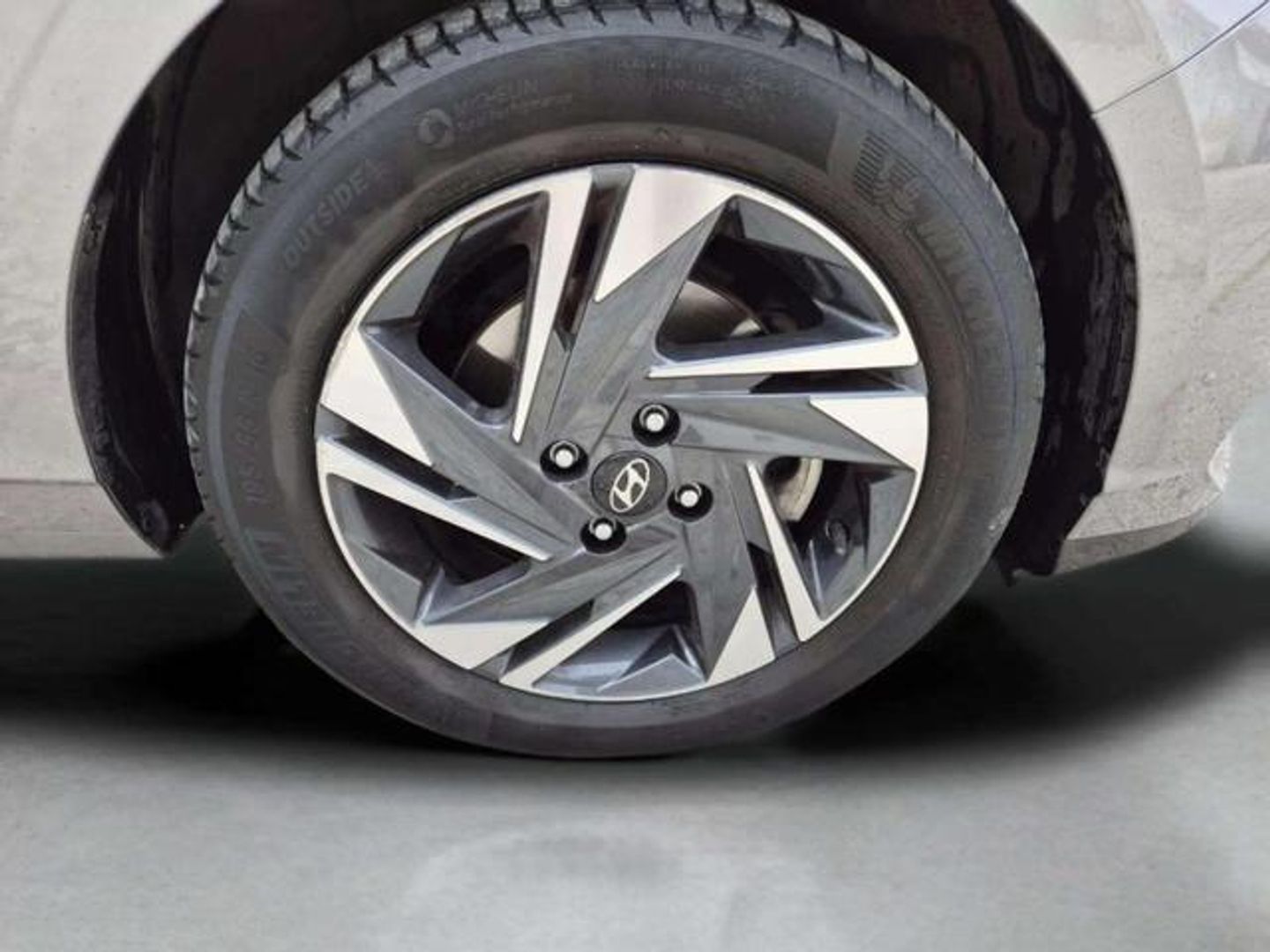 Hyundai i20 1.0 TGDI 48V Tecno 74 kW (100 CV)