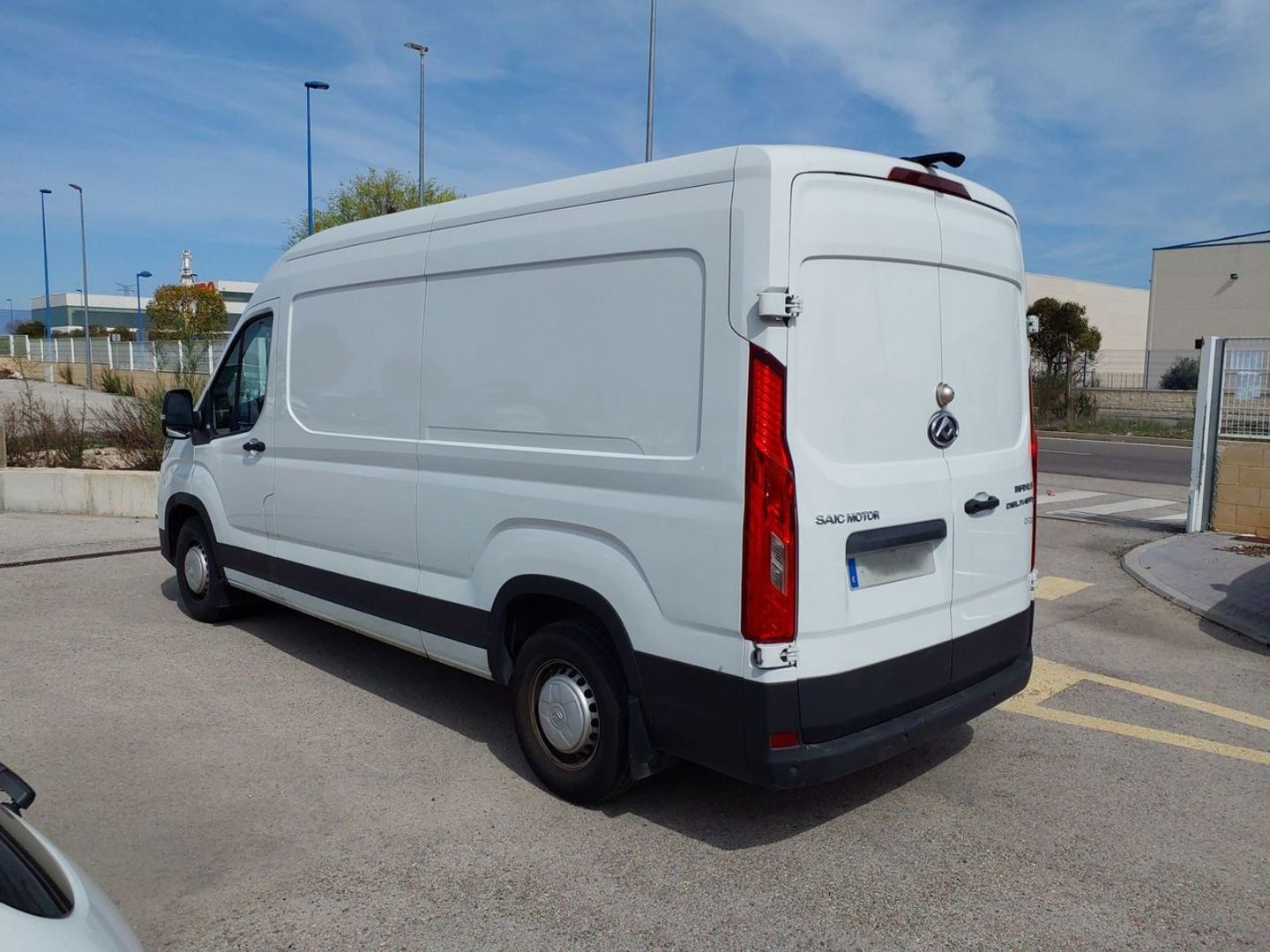 MAXUS Deliver 9 Furgón 2.0D L3H2 110 kW (150 CV)