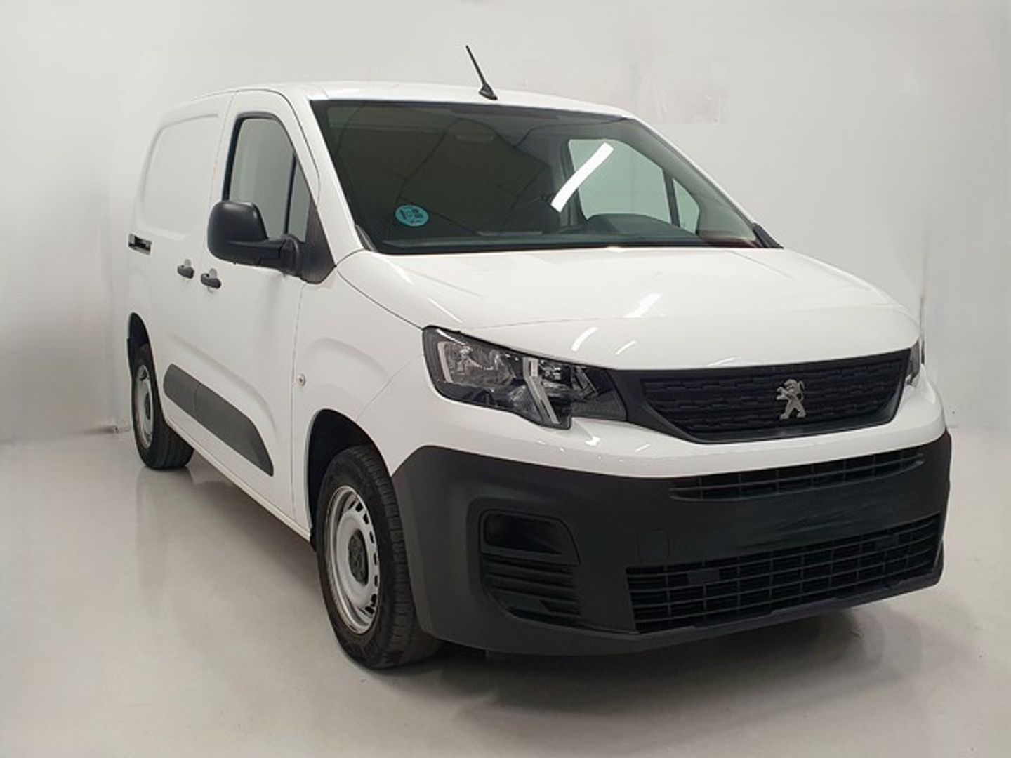 Peugeot Partner Furgon BlueHDi 100 S&S Pro Standard 600kg 73 kW (98 CV)