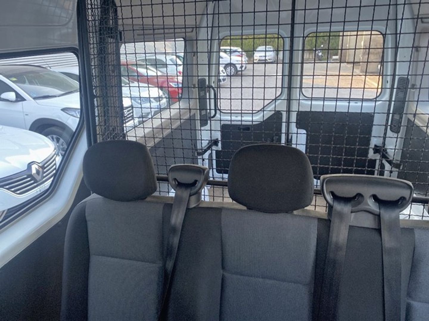 Renault Master Combi 6 L2H2 3300 dCi 99 kW (135 CV)