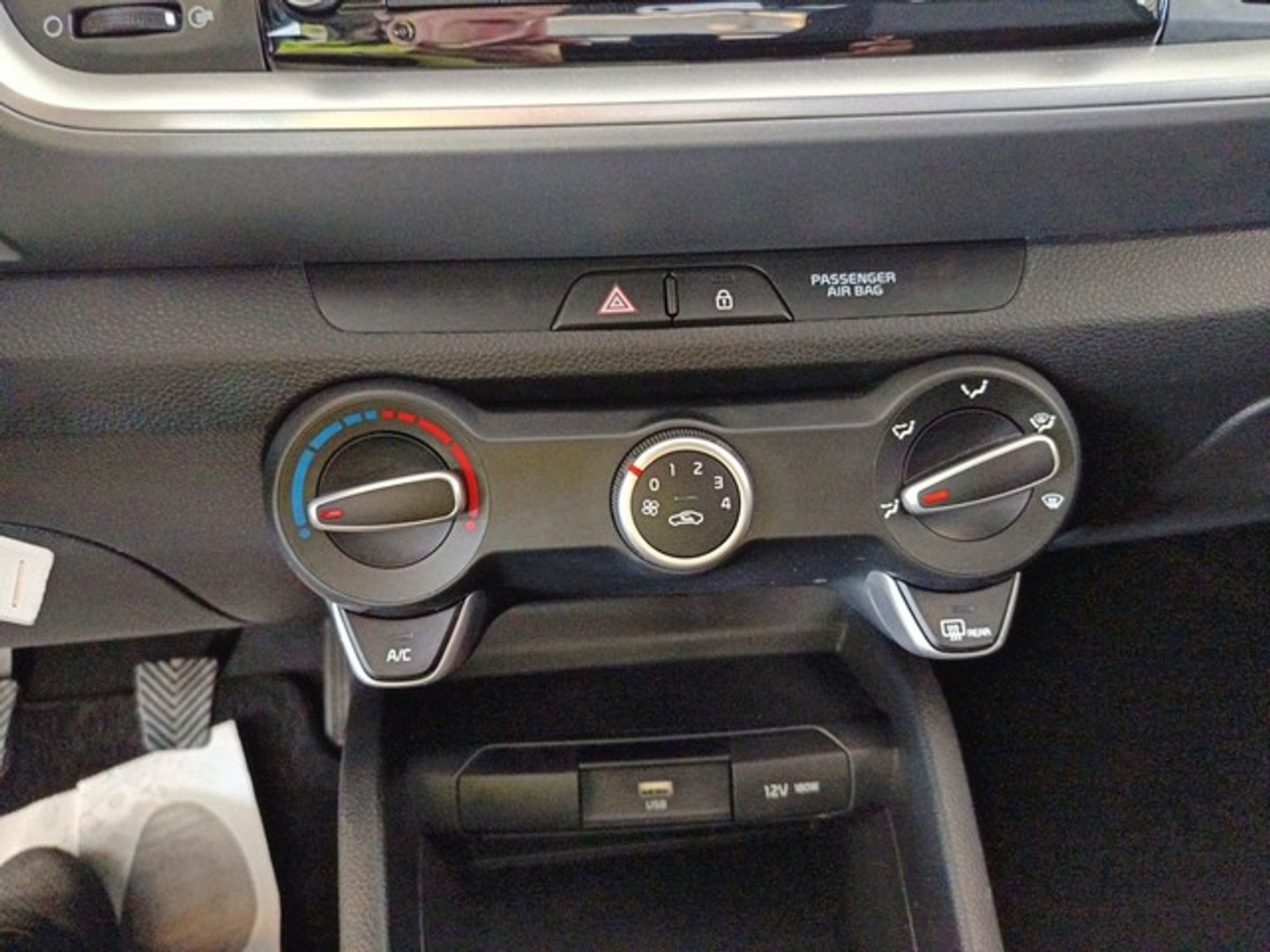 Kia Stonic 1.0 T-GDi MHEV iMT Concept 74 kW (100 CV)