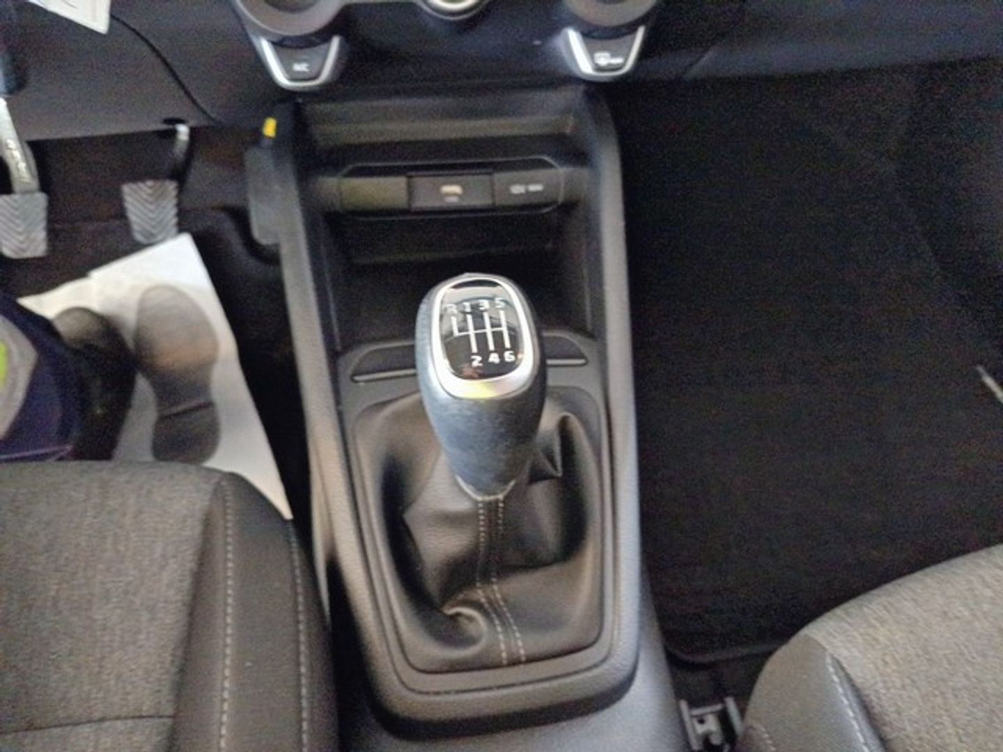 Kia Stonic 1.0 T-GDi MHEV iMT Concept 74 kW (100 CV)