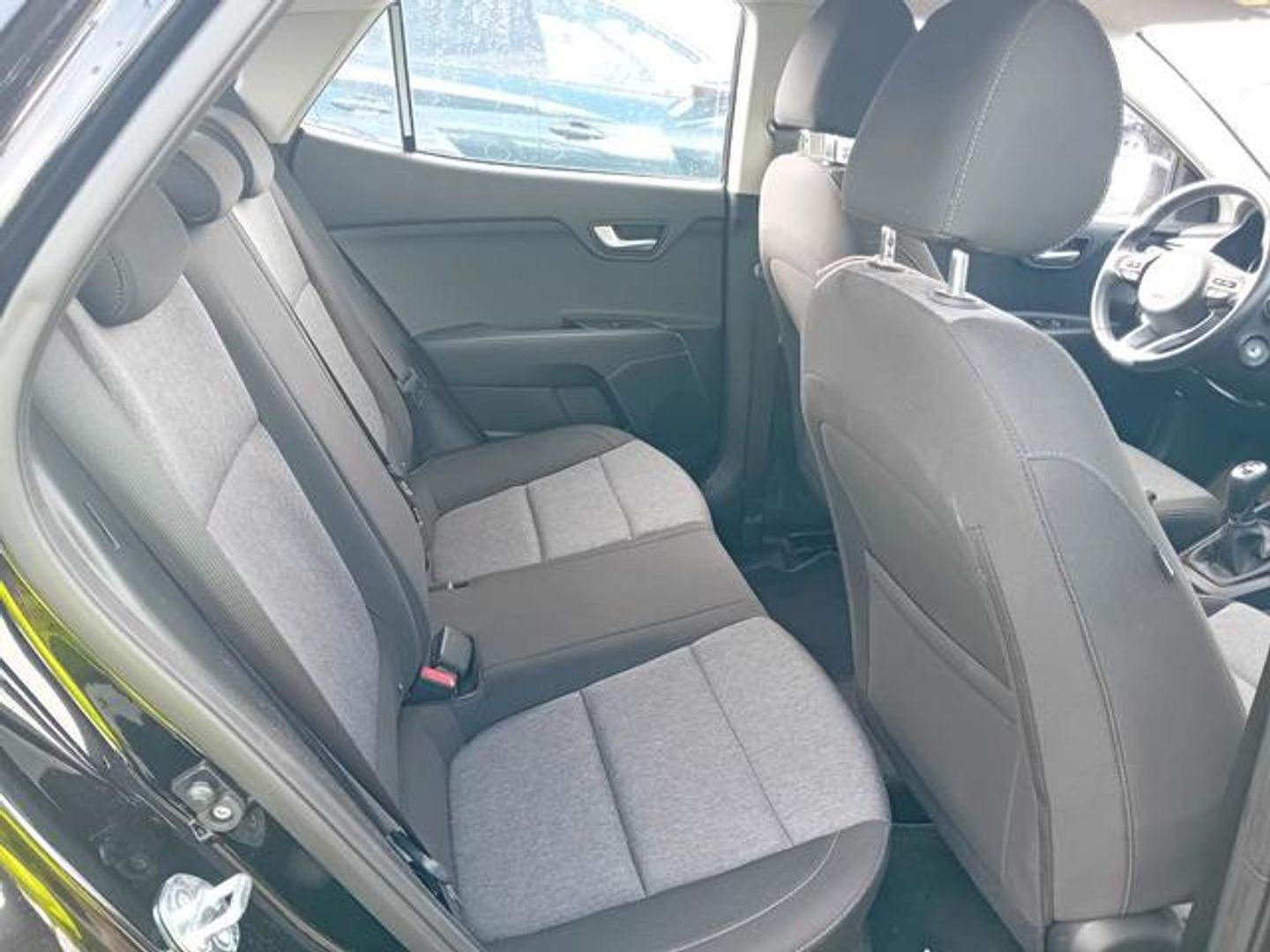 Kia Stonic 1.0 T-GDi MHEV iMT Concept 74 kW (100 CV)