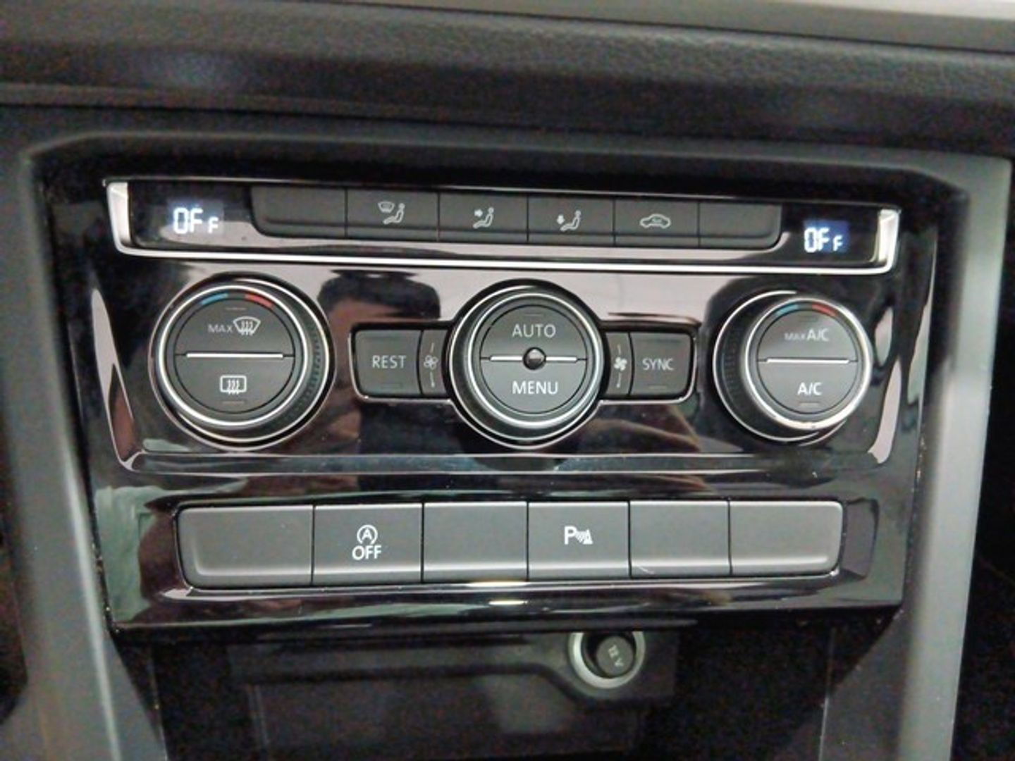 Volkswagen Touran Advance 1.5 TSI 110 kW (150 CV)