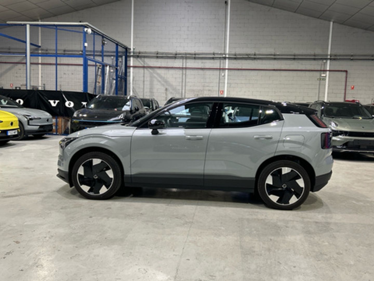 Volvo EX30 Single Motor Extended Range Plus Auto 200 kW (272 CV)