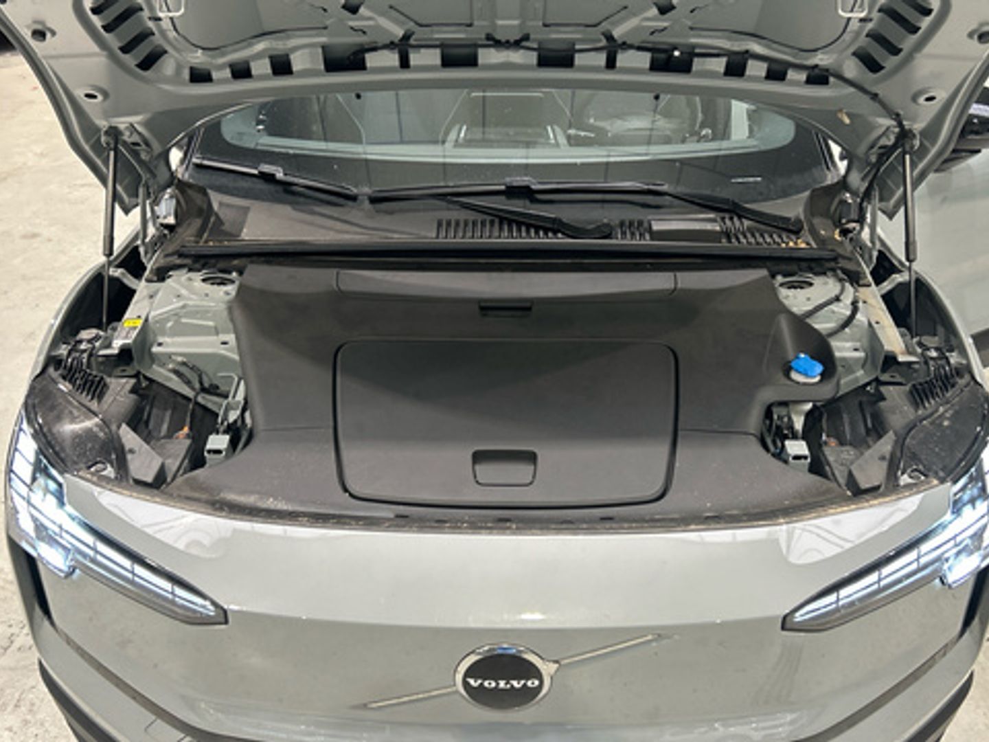 Volvo EX30 Single Motor Extended Range Plus Auto 200 kW (272 CV)
