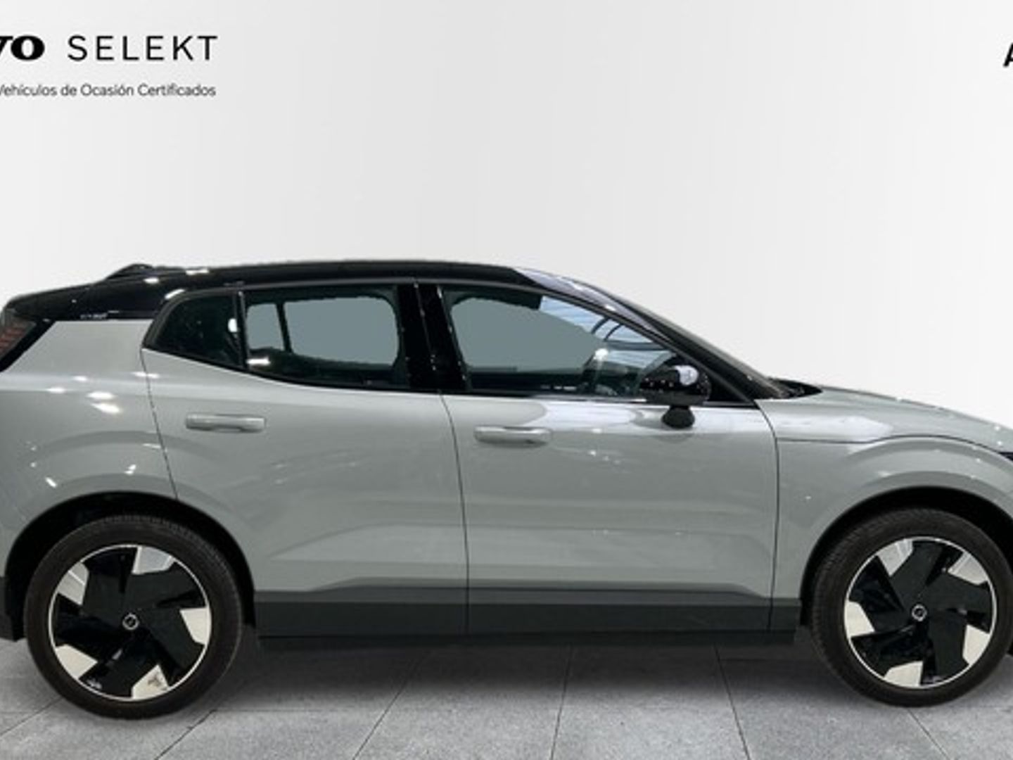 Volvo EX30 Single Motor Extended Range Plus Auto 200 kW (272 CV)
