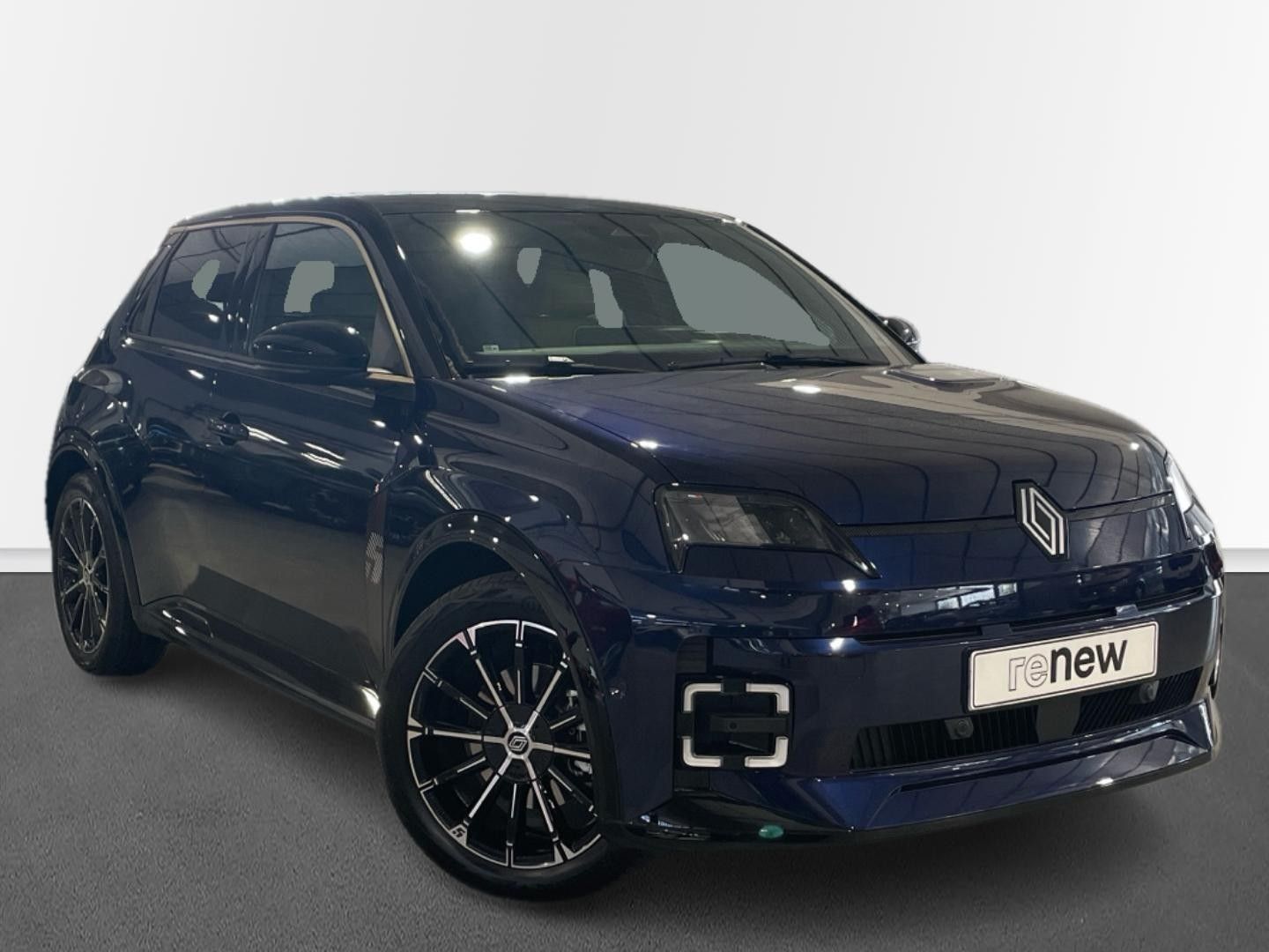 Renault 5 E-Tech Iconic Cinq Autonomía Confort 110 kW (150 CV) Azul Sedan