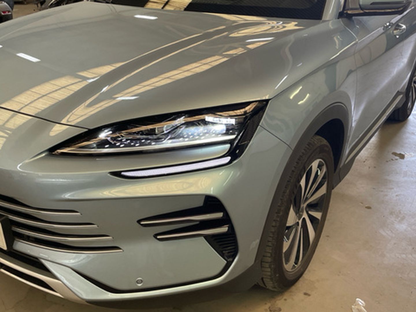 BYD Seal U DM-i Design 238 kW (324 CV)