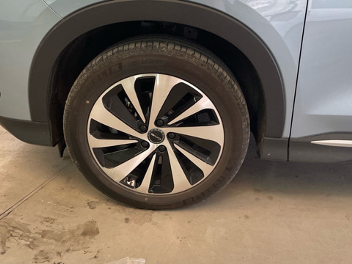 BYD Seal U DM-i Design 238 kW (324 CV)