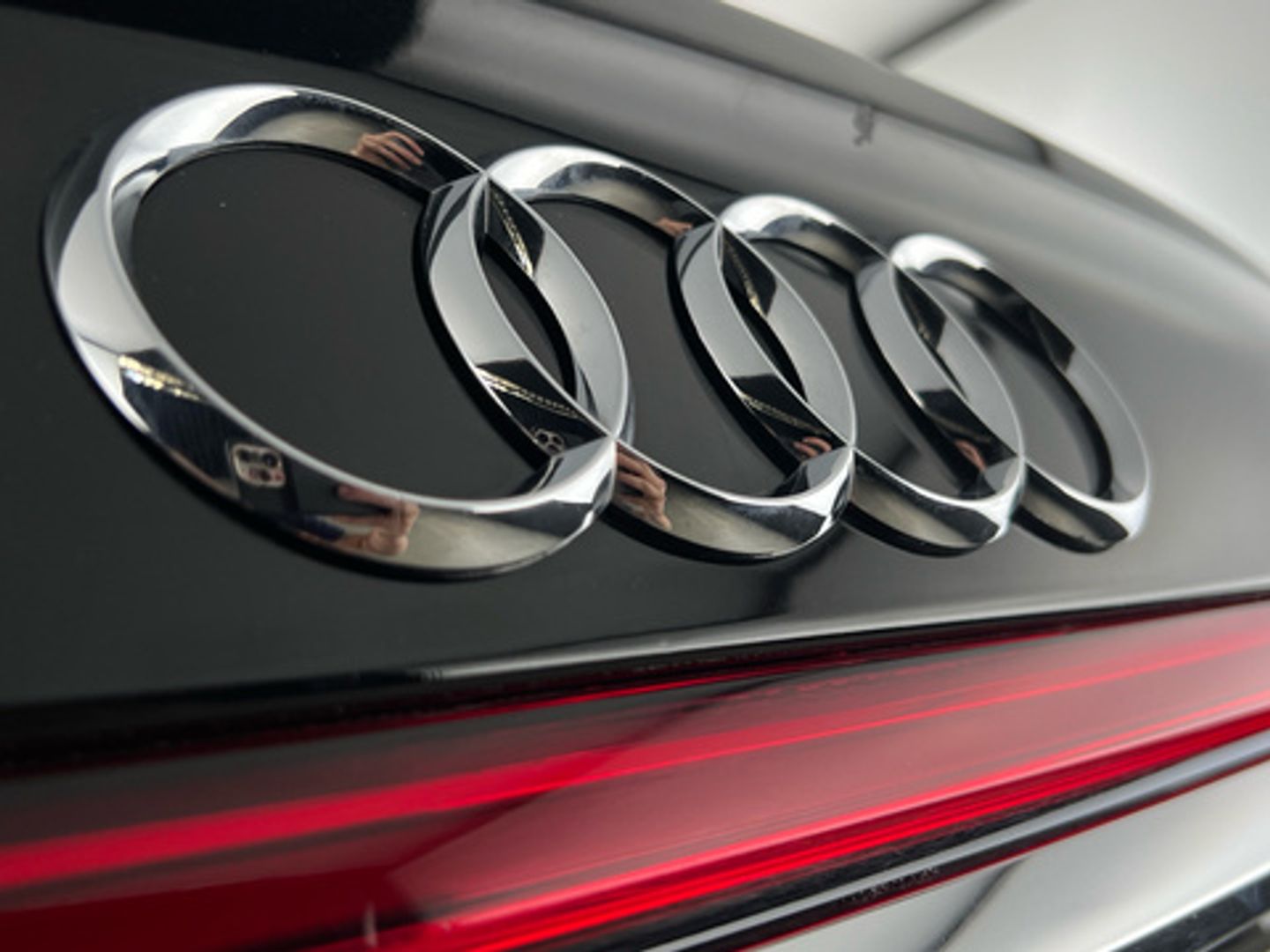 Audi A8 TFSIe 60 TFSIe quattro 330 kW (449 CV) tiptronic
