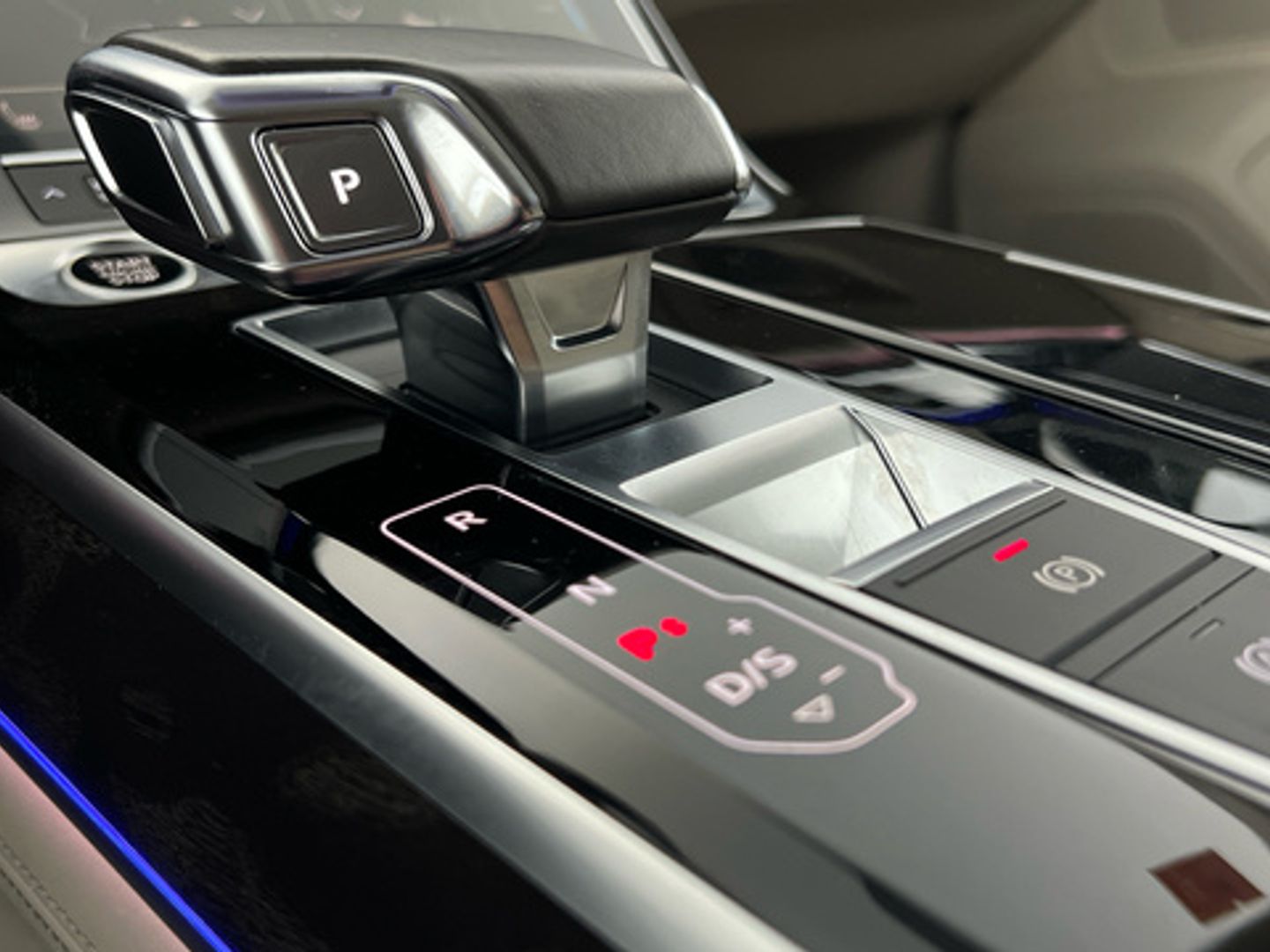 Audi A8 TFSIe 60 TFSIe quattro 330 kW (449 CV) tiptronic