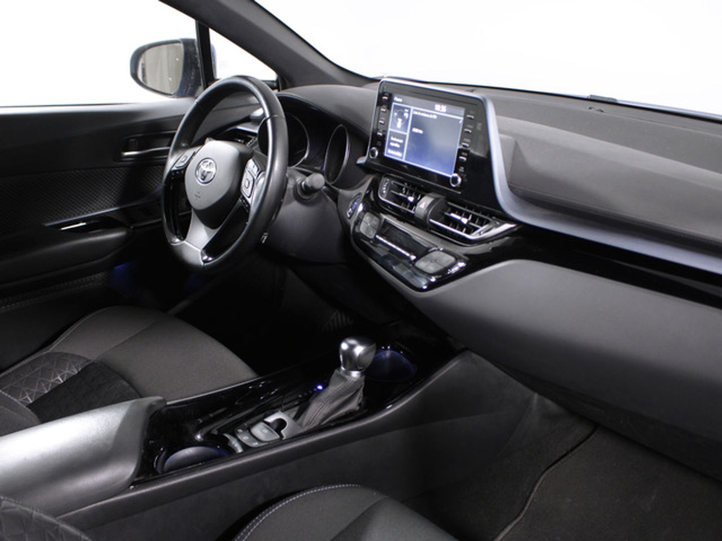 Toyota C-HR 1.8 125H Advance 90 kW (122 CV)