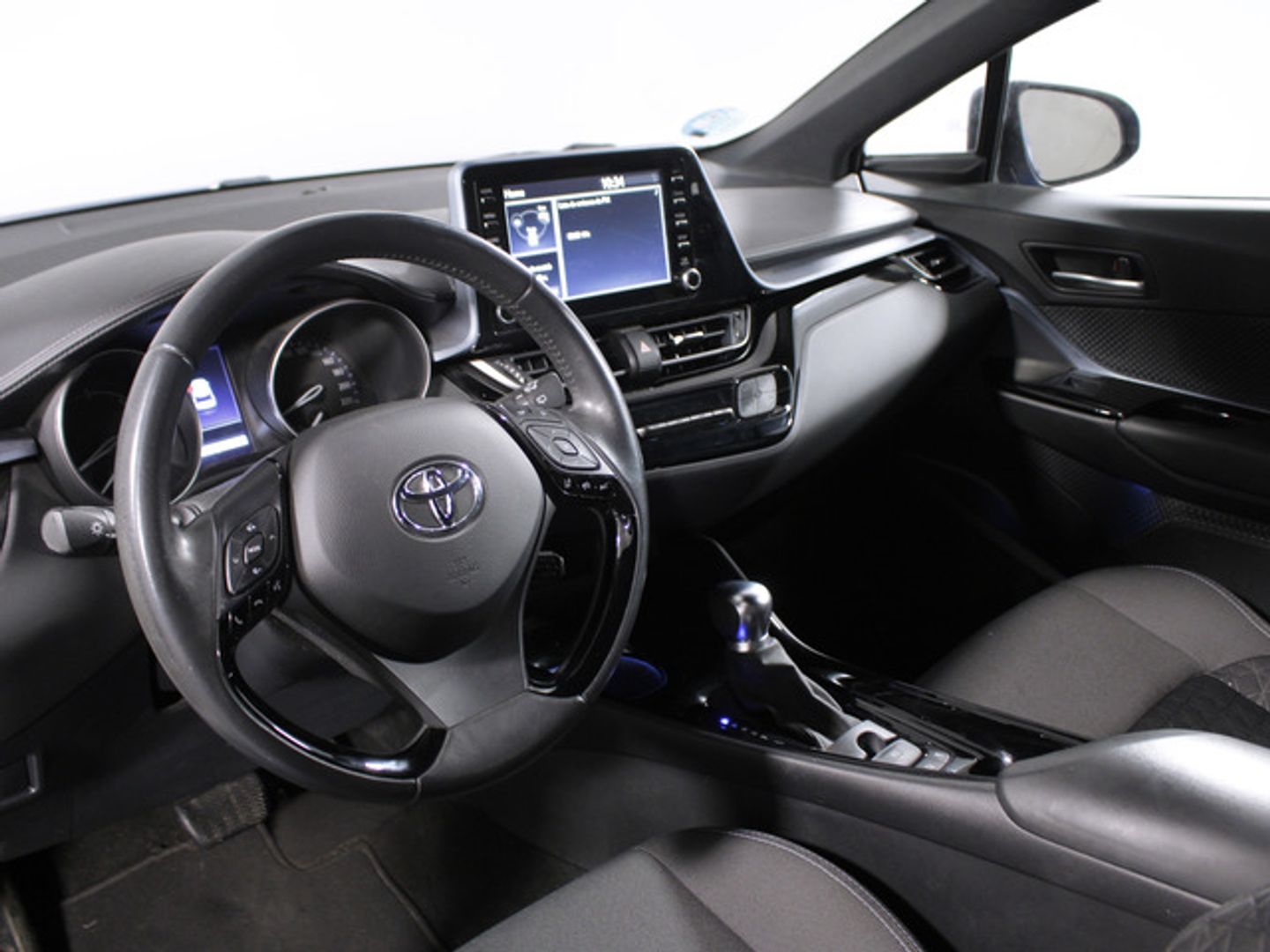 Toyota C-HR 1.8 125H Advance 90 kW (122 CV)