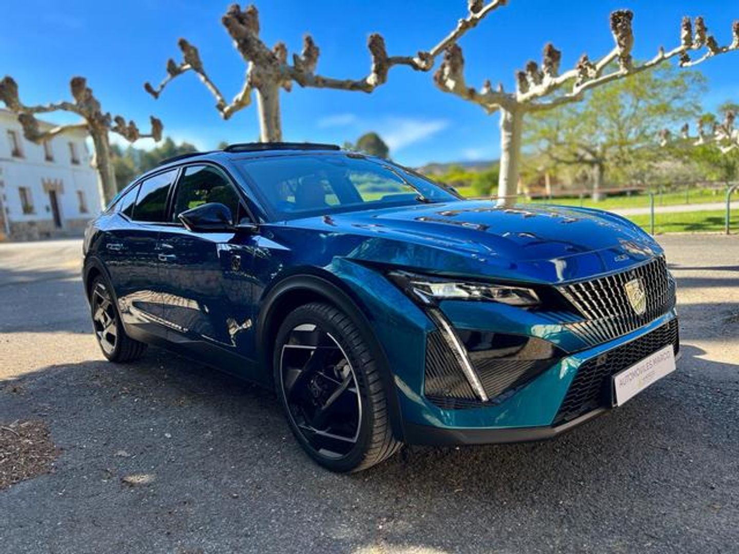 Peugeot 408 PHEV 225 GT e-EAT8 165 kW (224 CV)