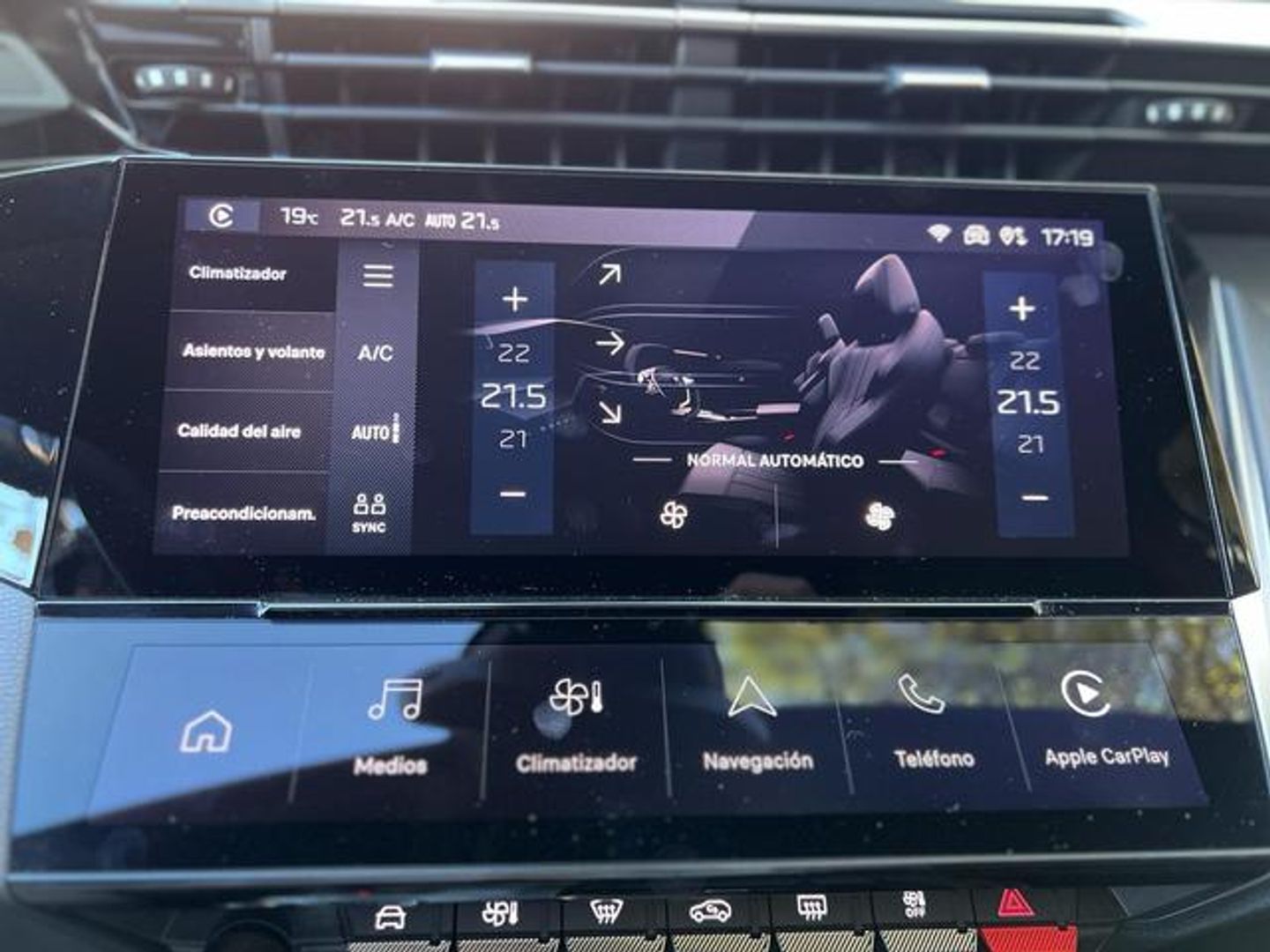 Peugeot 408 PHEV 225 GT e-EAT8 165 kW (224 CV)
