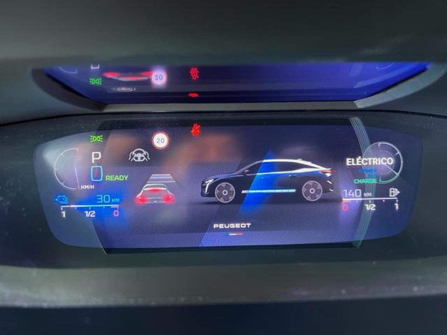 Peugeot 408 PHEV 225 GT e-EAT8 165 kW (224 CV)