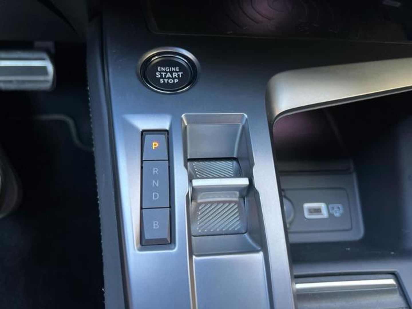 Peugeot 408 PHEV 225 GT e-EAT8 165 kW (224 CV)