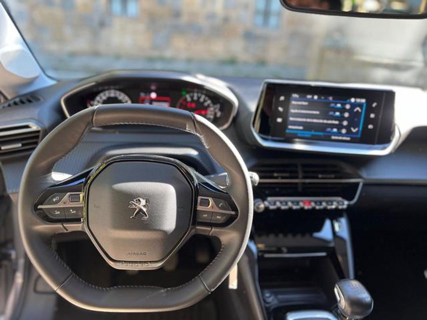 Peugeot 208 PureTech 100 Allure 75 kW (100 CV)