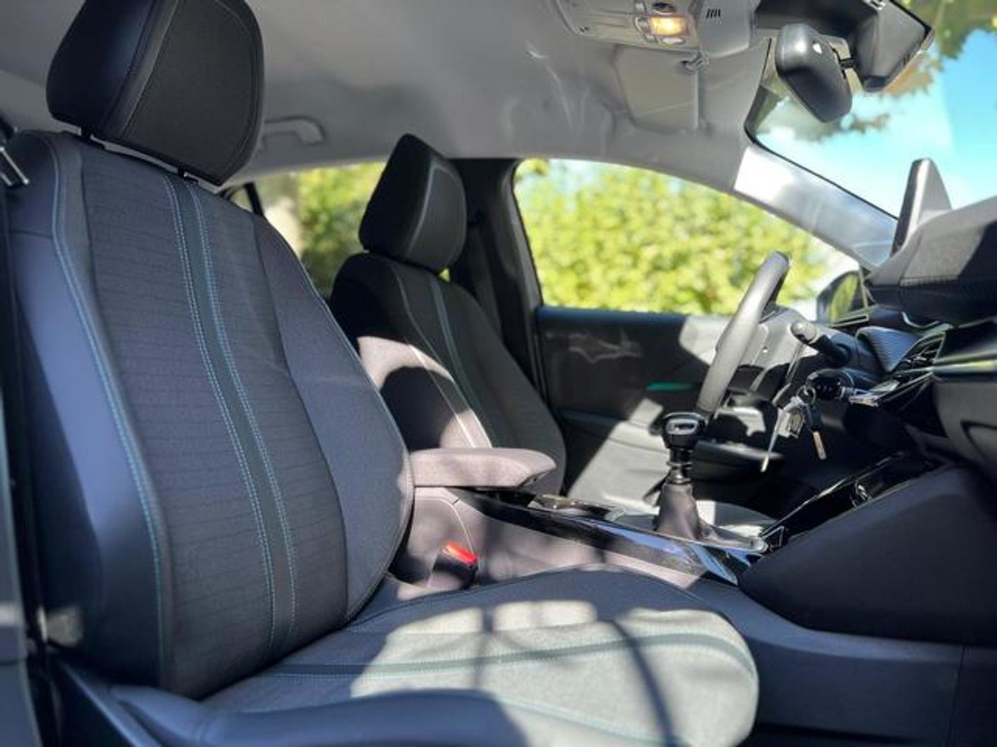 Peugeot 208 PureTech 100 Allure 75 kW (100 CV)