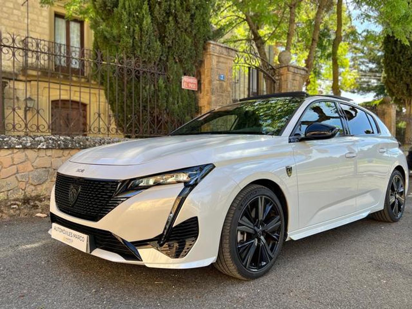 Peugeot 308 Hybrid 225 GT eEAT8 165 kW (225 CV) Blanco Sedan