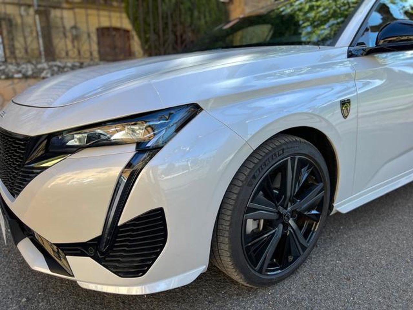 Peugeot 308 Hybrid 225 GT eEAT8 165 kW (225 CV)