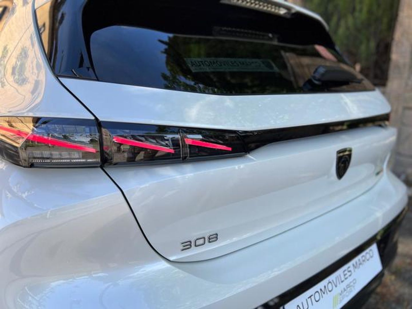 Peugeot 308 Hybrid 225 GT eEAT8 165 kW (225 CV)