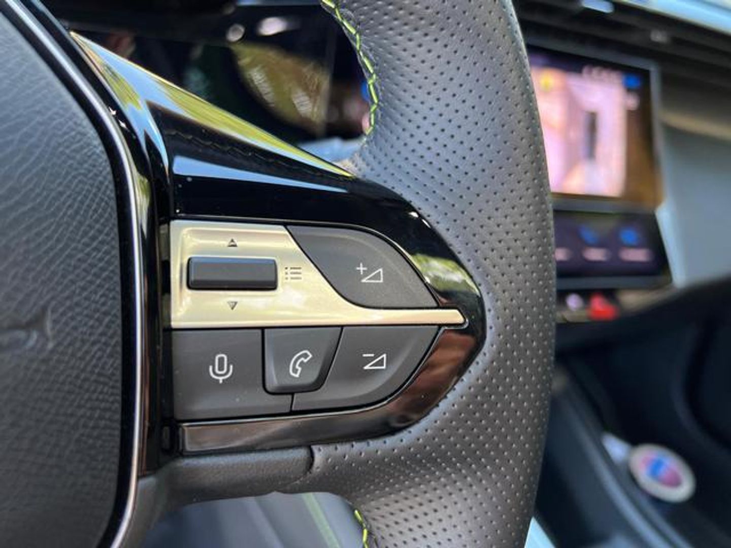 Peugeot 308 Hybrid 225 GT eEAT8 165 kW (225 CV)