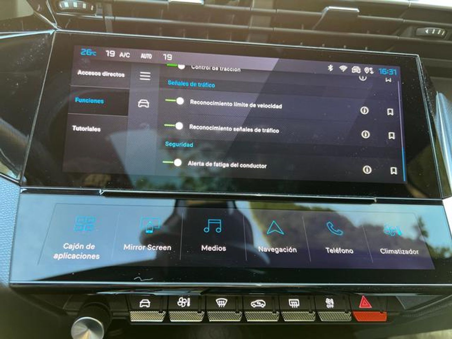 Peugeot 308 Hybrid 225 GT eEAT8 165 kW (225 CV)