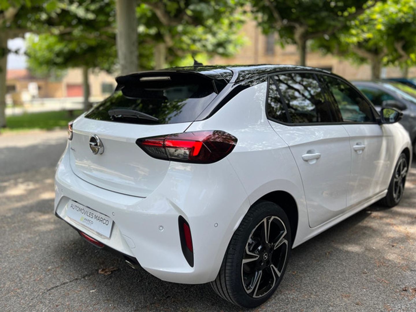Opel Corsa 1.2T XHL GS 74 kW (100 CV)