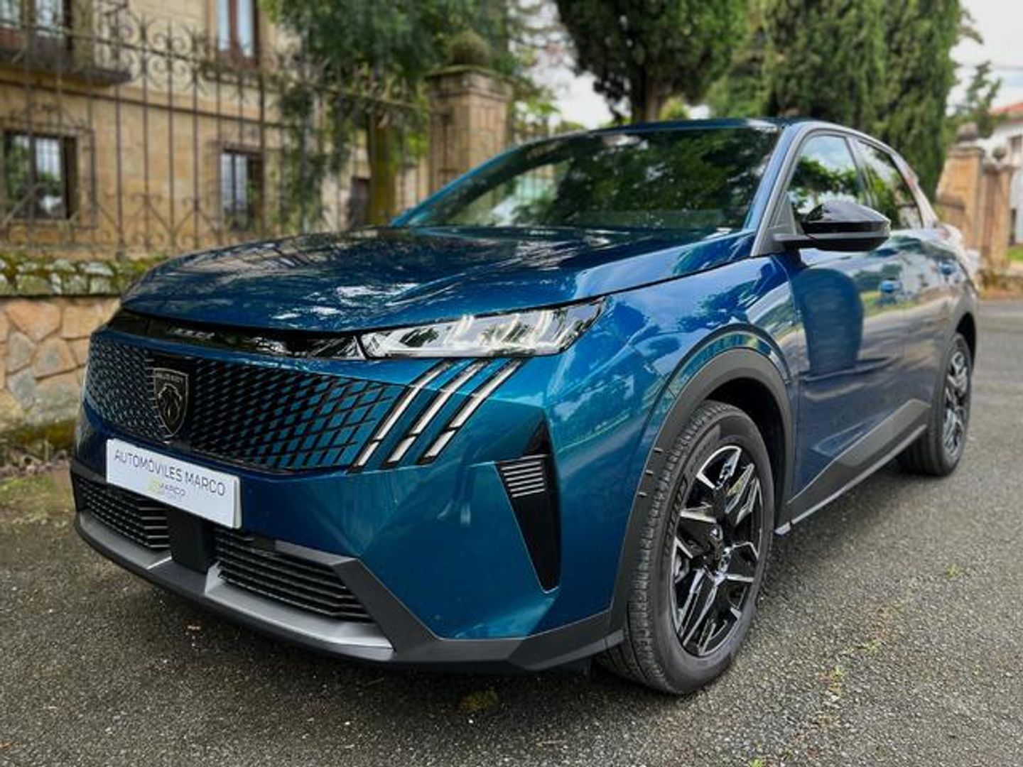 Peugeot 3008 Hybrid 145 Allure eDCS6 107 kW (145 CV)