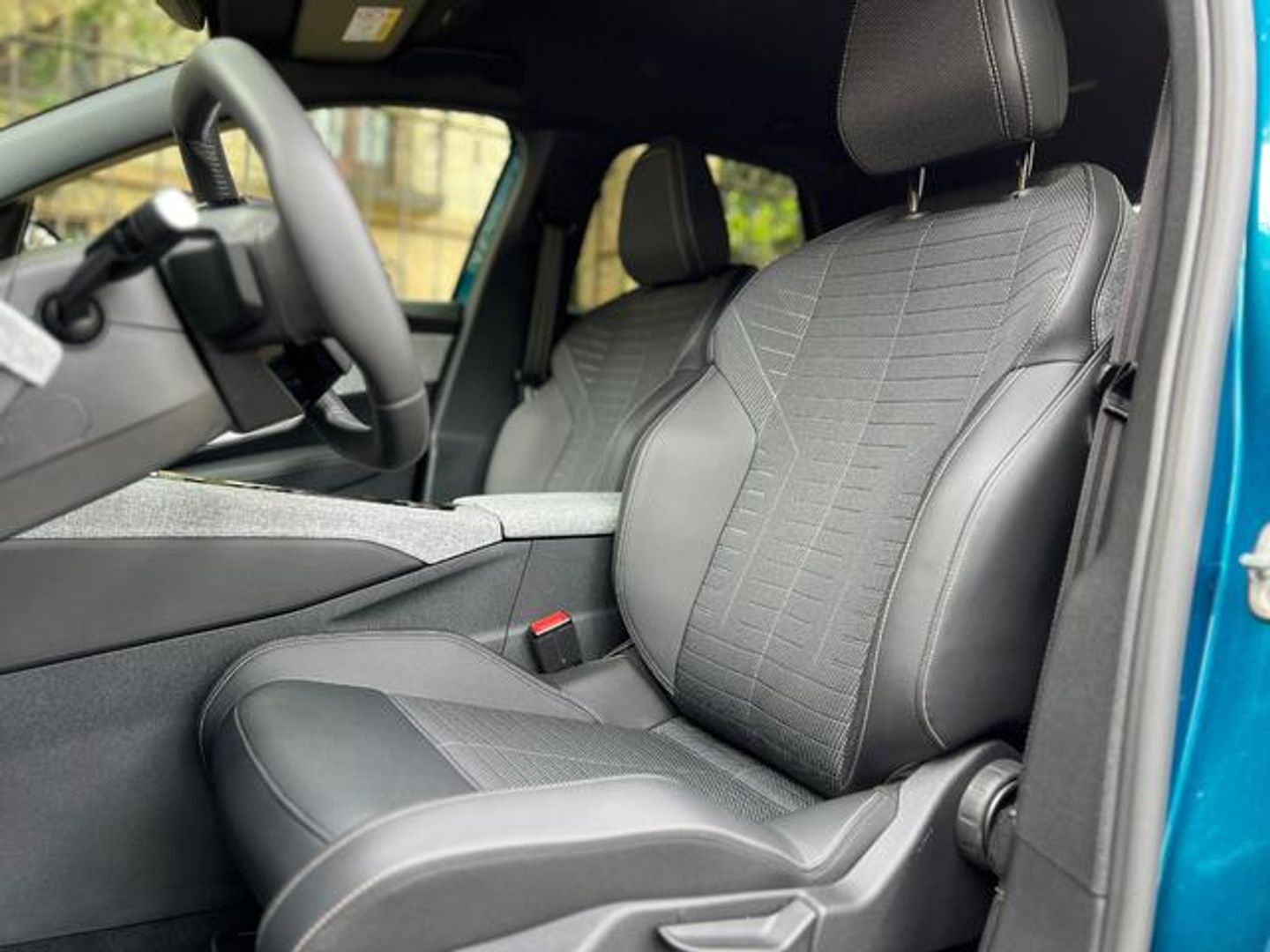 Peugeot 3008 Hybrid 145 Allure eDCS6 107 kW (145 CV)