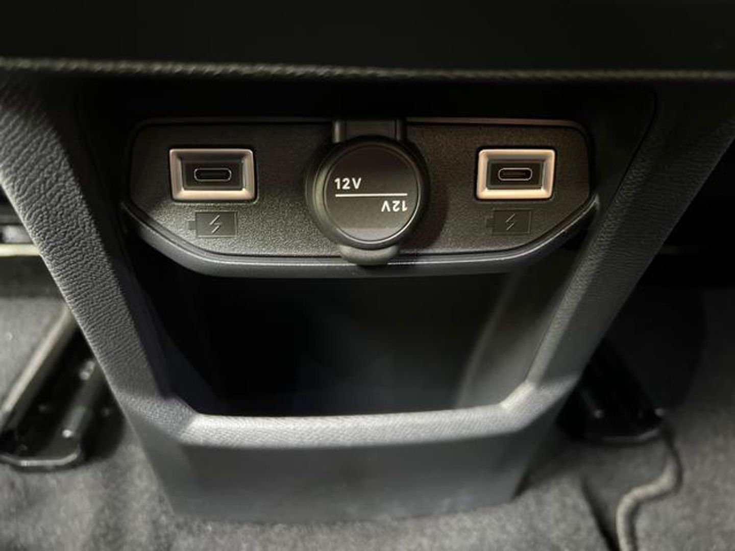 Peugeot 3008 Hybrid 145 Allure eDCS6 107 kW (145 CV)