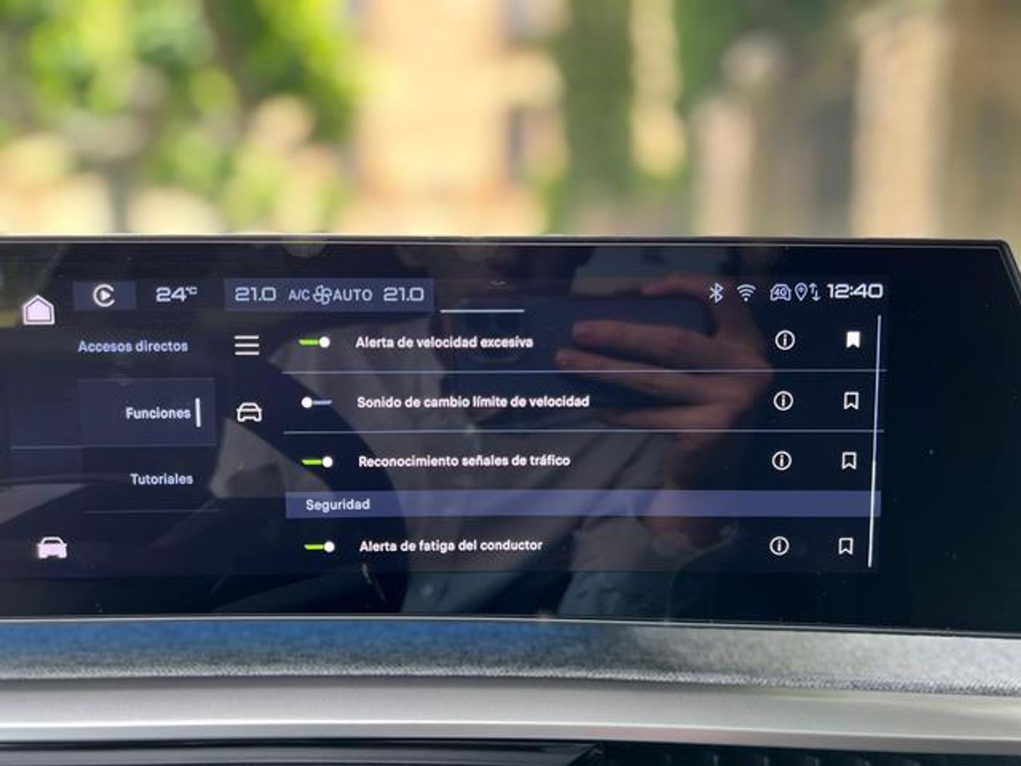 Peugeot 3008 Hybrid 145 Allure eDCS6 107 kW (145 CV)