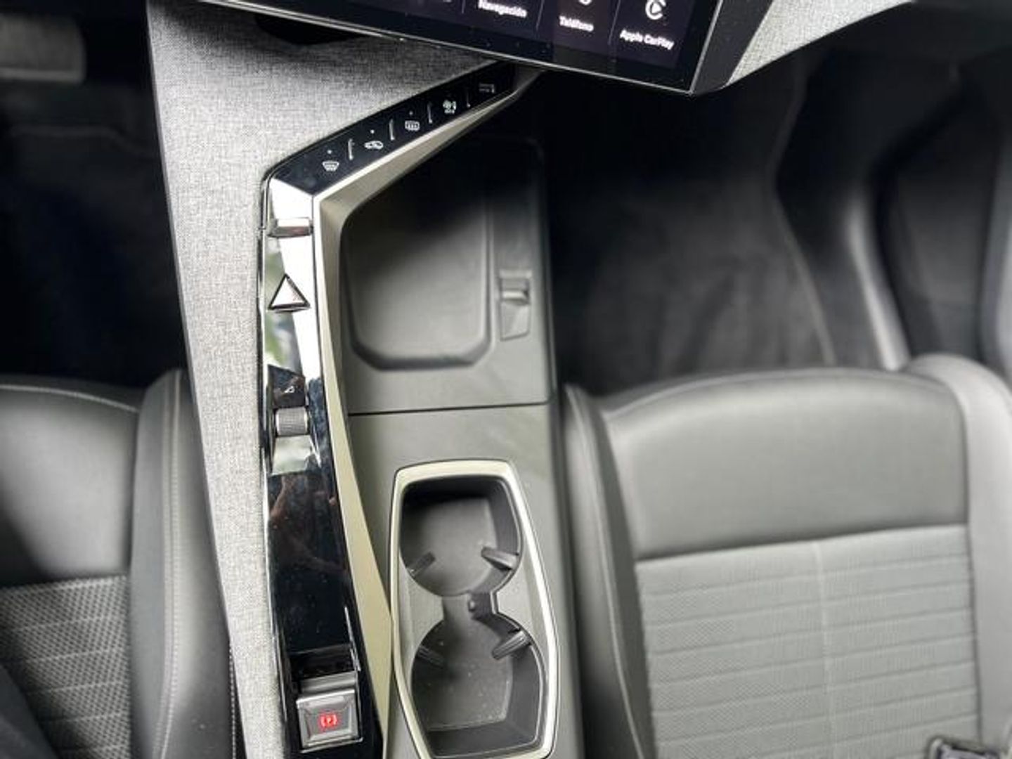 Peugeot 3008 Hybrid 145 Allure eDCS6 107 kW (145 CV)