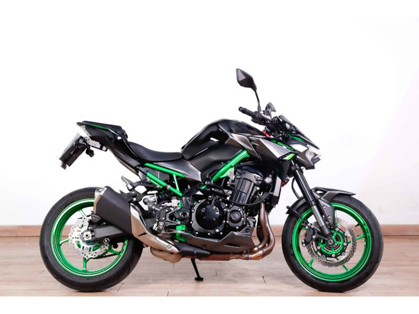 Kawasaki Z900 Negro Motorcycle