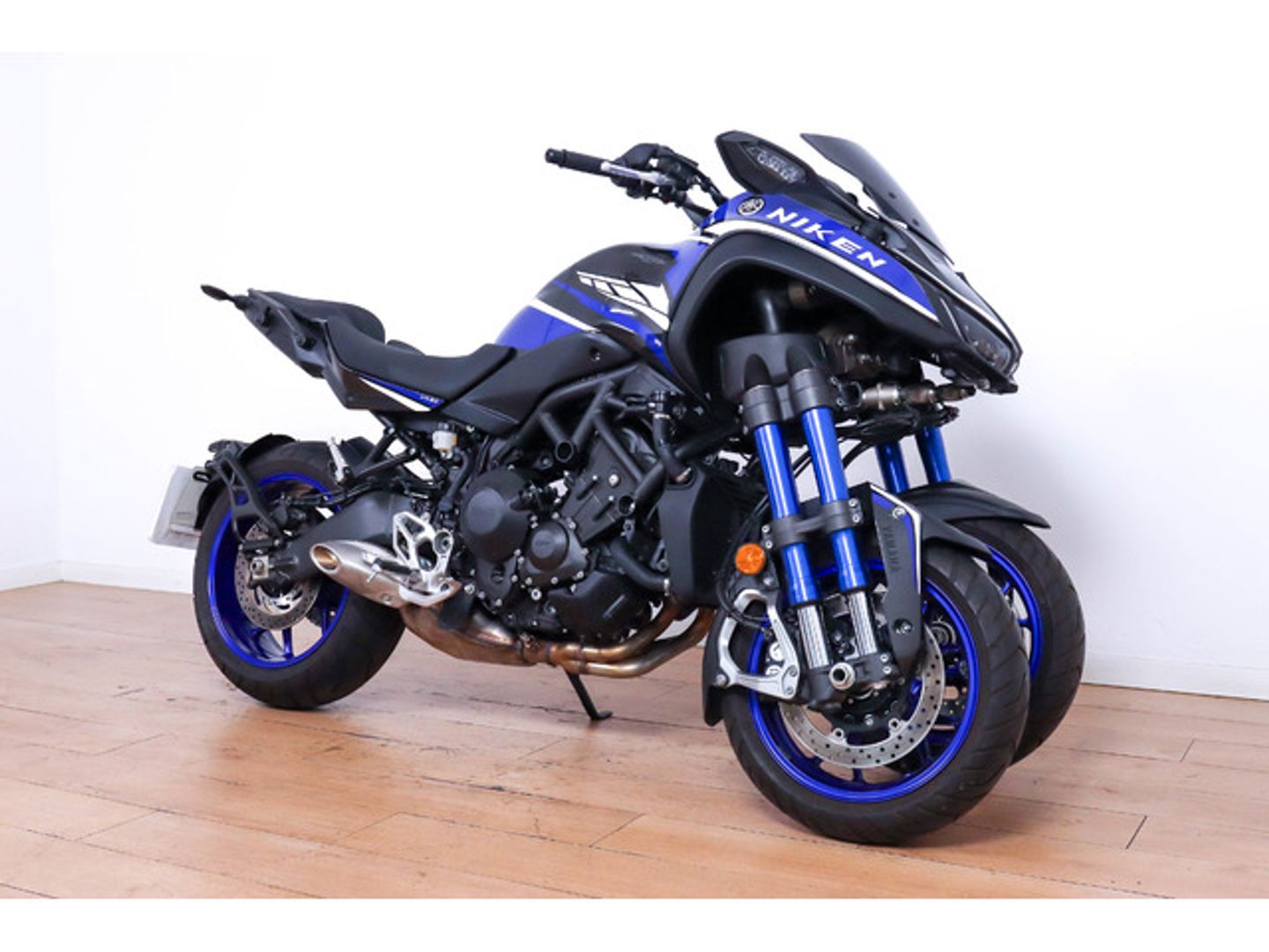 Yamaha Niken 850 GT