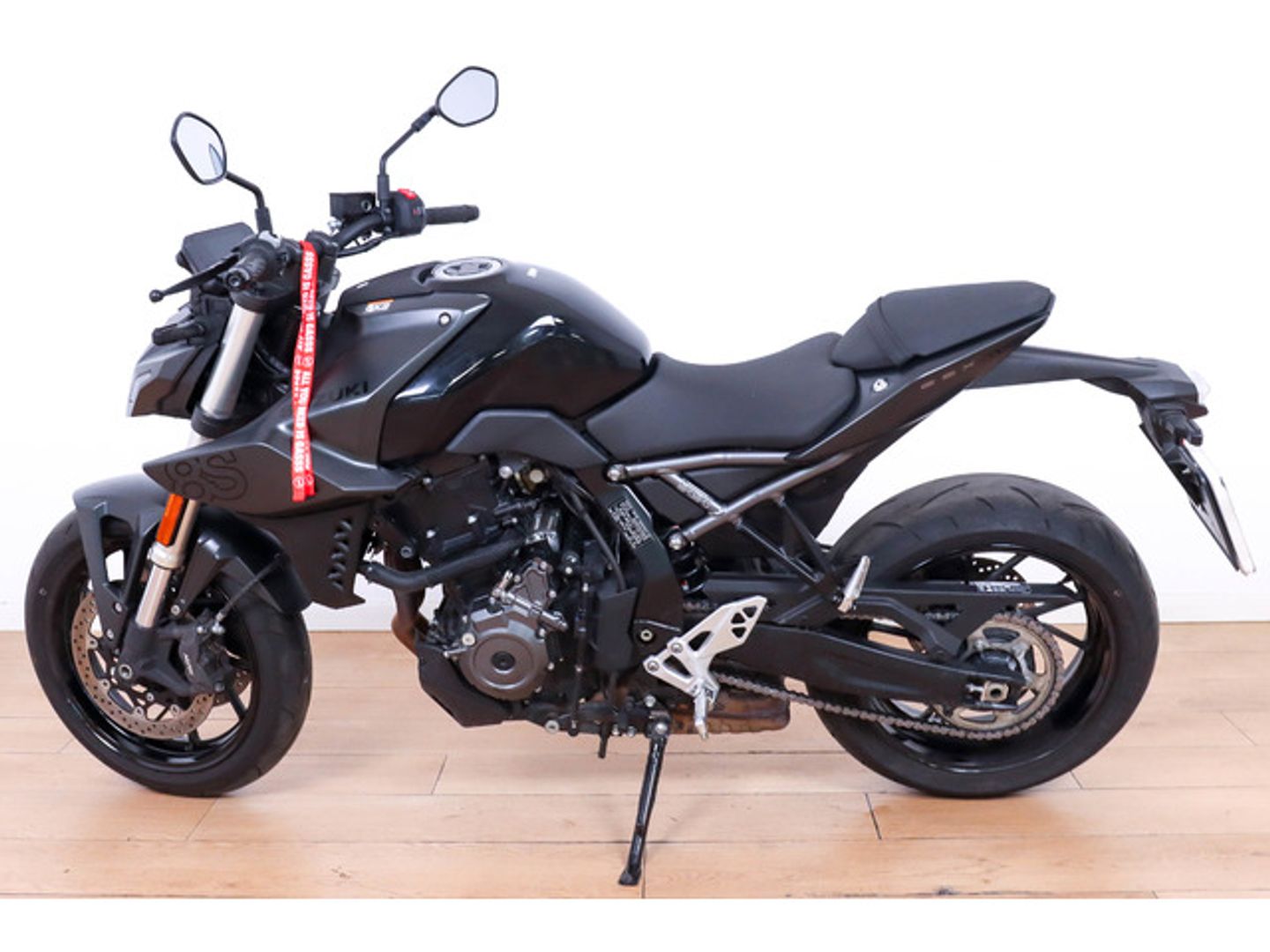 Suzuki GSX-8S
